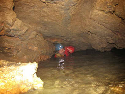 Водната пещера-Тупаров чарк