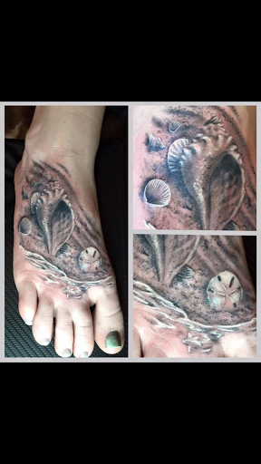 Tattoo Shop «Altered Art Tattoo & Piercing», reviews and photos, 1600 S Delsea Dr, Vineland, NJ 08360, USA