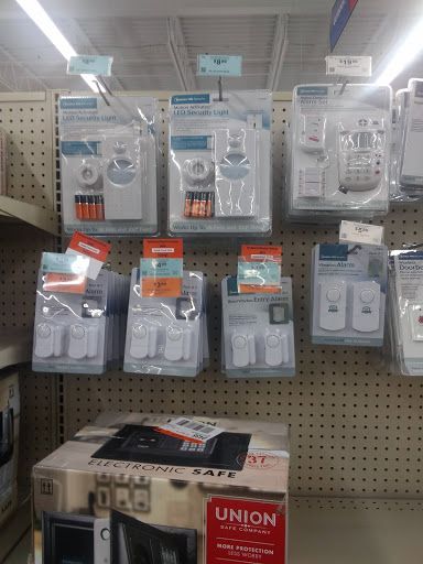 Hardware Store «Harbor Freight Tools», reviews and photos, 10101 E Washington St, Indianapolis, IN 46229, USA