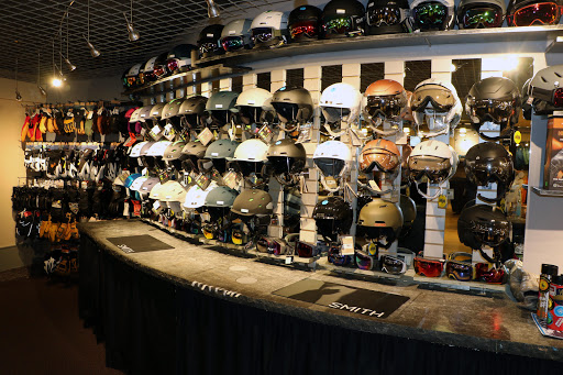 Ski Rental Service «Pinnacle Ski And Sports», reviews and photos, 3391 Mountain Rd, Stowe, VT 05672, USA