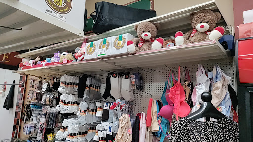 Grocery Store «Coatesville Community Market», reviews and photos, 266 Lincoln Hwy E, Coatesville, PA 19320, USA