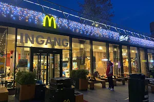 McDonald's Arnhem Centraal image