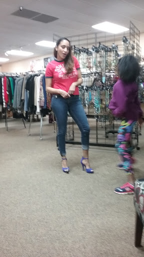 Used Clothing Store «Clothes Mentor», reviews and photos, 1369 Wilmington Pike, West Chester, PA 19382, USA