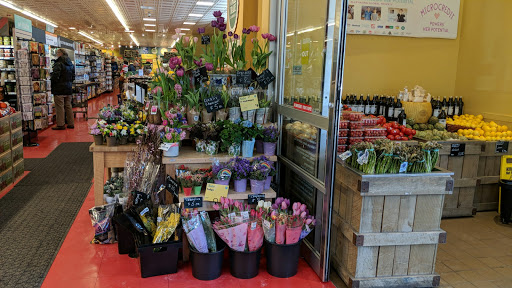 Grocery Store «Whole Foods Market», reviews and photos, 45 Beacon St, Somerville, MA 02143, USA