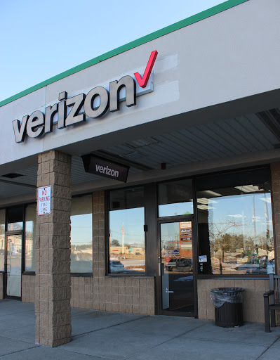 Verizon Authorized Retailer - IM Wireless, 15 Franklin Village Drive, Franklin, MA 02038, USA, 