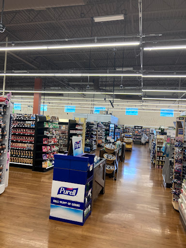 Supermarket «Giant Eagle Supermarket», reviews and photos, 27264 Lorain Rd, North Olmsted, OH 44070, USA