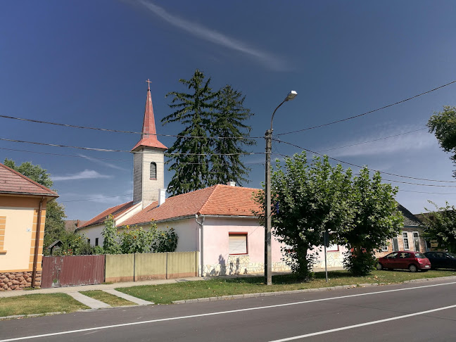 Barcsi Evangélikus Leányegyházközség temploma - Templom