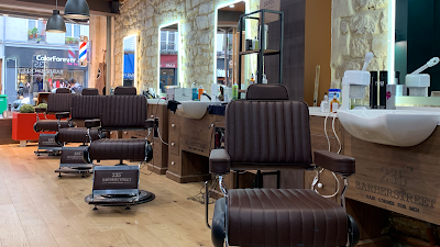 La Brigade Barbershop à Paris