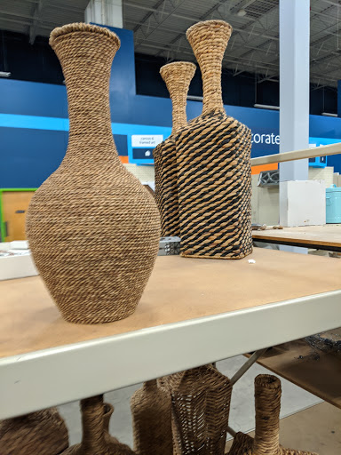 Home Goods Store «At Home», reviews and photos, 5901 Mercury Dr, Dearborn, MI 48126, USA