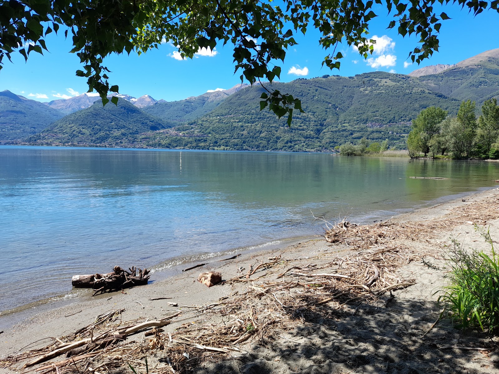 Foto av Spiaggia Selvaggia med ljus sand yta