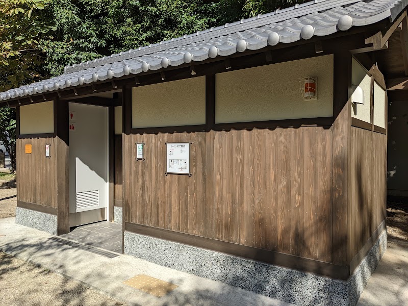 小川児童公園多機能トイレ