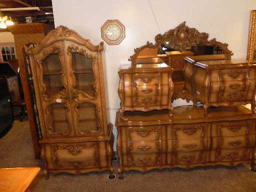 Used Furniture Store «Barrington Resale Shop», reviews and photos, 2214 E Algonquin Rd, Algonquin, IL 60102, USA