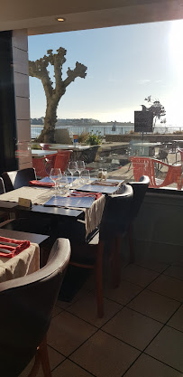 Atmosphère du Restaurant français Le Corsaire à Quiberon - n°9