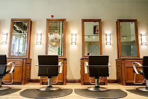 C'zar Salon Spa - Bolingbrook image