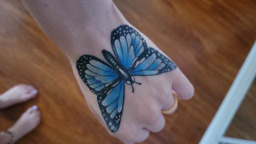 Tattoo Shop «Clandestine Rabbit Tattoo Studio», reviews and photos, 18424 Ventura Blvd, Tarzana, CA 91356, USA