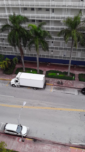 Convenience Store «Exprezo Lincoln Road», reviews and photos, 1300 Lincoln Rd, Miami Beach, FL 33139, USA