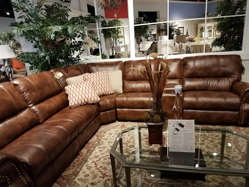 Furniture Store «Jeff Lynch Appliance & TV Ctr», reviews and photos, 17 Roper Mountain Road, Greenville, SC 29607, USA
