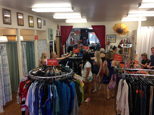 Thrift Store «Boheme Hip Used Clothing», reviews and photos, 409 3rd St, Davis, CA 95616, USA