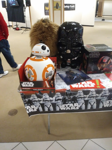 Shopping Mall «Diamond Run Mall», reviews and photos, 46 Diamond Run Pl, Rutland, VT 05701, USA