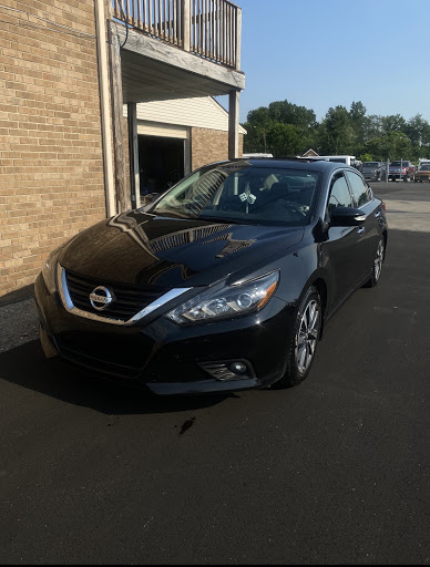 Car Dealer «44 Auto Mart», reviews and photos, 355 KY-44, Shepherdsville, KY 40165, USA