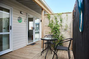 Orewa Kiwi Cabins image