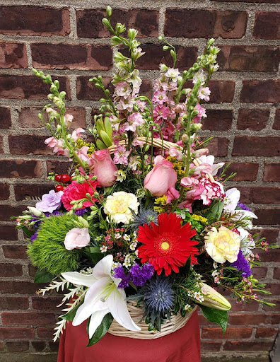 Florist «Flowers By Renia & Gifts», reviews and photos, 6404 Fresh Pond Rd, Flushing, NY 11385, USA