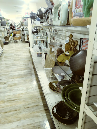 Department Store «HomeGoods», reviews and photos, 2715 W Market St #180, Fairlawn, OH 44333, USA