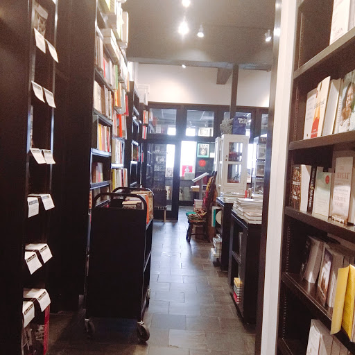 Book Store «Books & Books», reviews and photos, 927 Lincoln Ln N, Miami Beach, FL 33139, USA