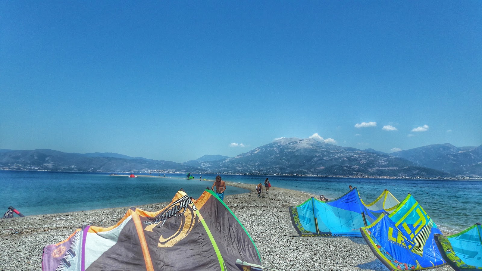 Foto de Faros Drapano - lugar popular entre os apreciadores de relaxamento