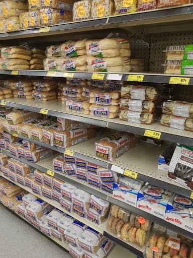 Grocery Store «Grocery Outlet Bargain Market», reviews and photos, 2108 Spring Valley Rd, Lancaster, PA 17601, USA