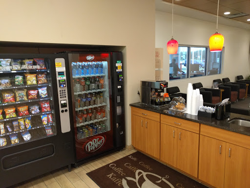 Toyota Dealer «Planet Toyota», reviews and photos, 5540 Auto Ct Dr, Matteson, IL 60443, USA