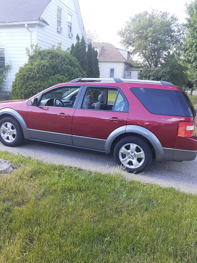 Car Dealer «Lewis Avenue Auto Sales Inc», reviews and photos, 38280 N Sheridan Rd, Beach Park, IL 60087, USA