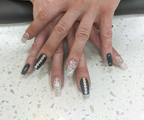 La Vogue Nails & Spa Inc