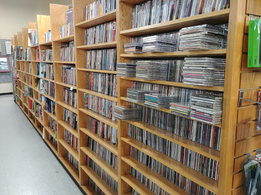 Thrift Store «Goodwill Store and Donation Center - Madison East», reviews and photos, 2127 E Springs Dr, Madison, WI 53704, USA