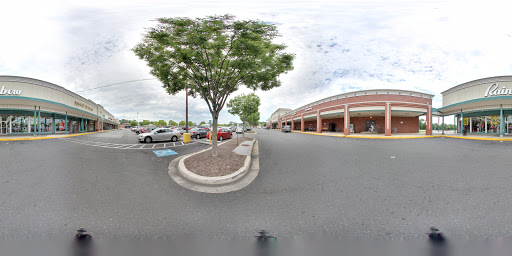 Shopping Mall «Eastover Shopping Center», reviews and photos, 5021-5225 Indian Head Hwy, Oxon Hill, MD 20745, USA