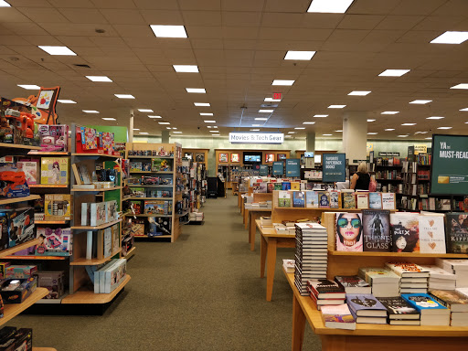 Book Store «Barnes & Noble», reviews and photos, 112 Eisenhower Pkwy, Livingston, NJ 07039, USA