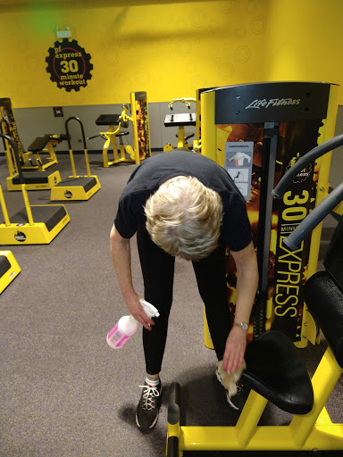 Shopping Mall «Rivercrest Shopping Center», reviews and photos, 13120 Rivercrest Dr, Crestwood, IL 60445, USA