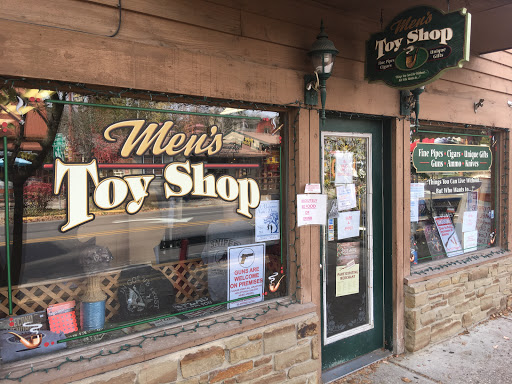 Mens Toy Shop Inc, 60 N Van Buren St, Nashville, IN 47448, USA, 