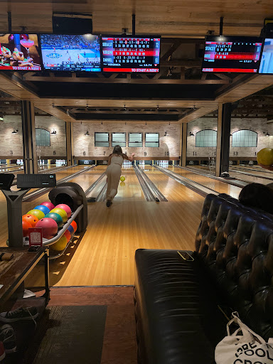 Bowling Alley «Bowl & Barrel», reviews and photos, 797 Sorella Ct Ste 118, Houston, TX 77024, USA