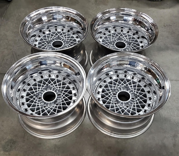 Opinii despre Szostak Tomasz. Warsztat wulkanizacyjny în Mokotów - Sklep z oponami i felgami