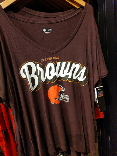 Sportswear Store «Rally House Macedonia», reviews and photos, 8210 Macedonia Commons Blvd #16, Macedonia, OH 44056, USA