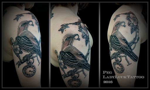 Tattoo Shop «Lady Luck Tattoo», reviews and photos, 211 S Main St, Canandaigua, NY 14424, USA