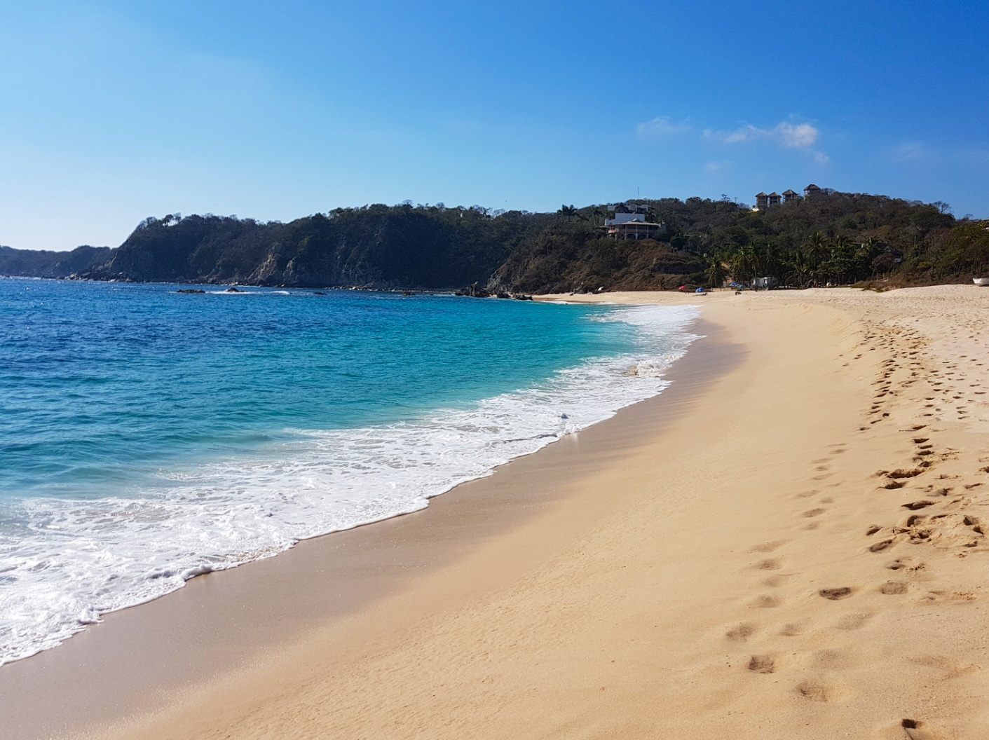 Photo de Salchi beach avec moyenne baie