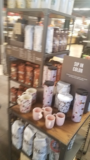 Supermarket «Giant Eagle», reviews and photos, 1700 Corporate Woods Pkwy, Uniontown, OH 44685, USA