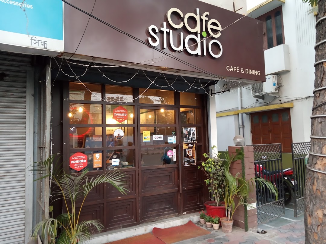 Cafe Studio