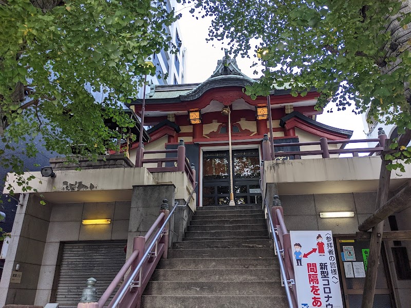 誕生八幡神社