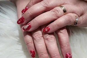 Hollywood Nails & Spa image