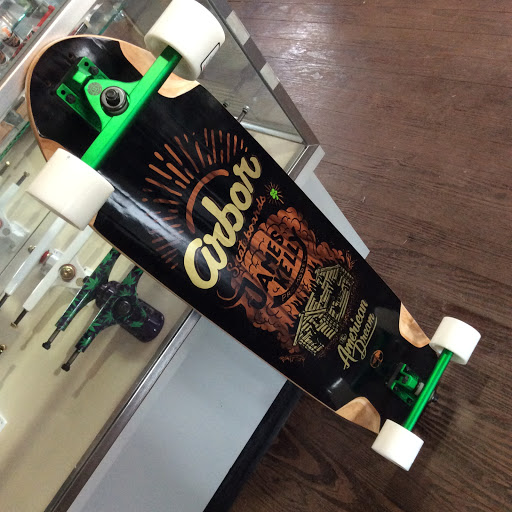 Skateboard Shop «CREATED SKATE SHOP», reviews and photos, 542 S Walnut Ave, New Braunfels, TX 78130, USA