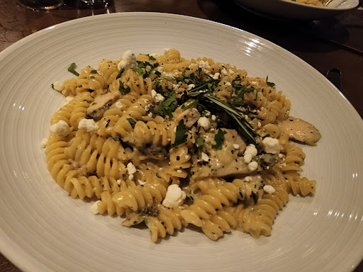 American Restaurant «Pinstripes», reviews and photos, 435 E Illinois St, Chicago, IL 60611, USA