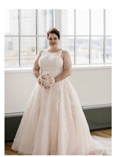 Wedding Store «The White Orchid», reviews and photos, 4907 Clairton Blvd, Pittsburgh, PA 15236, USA